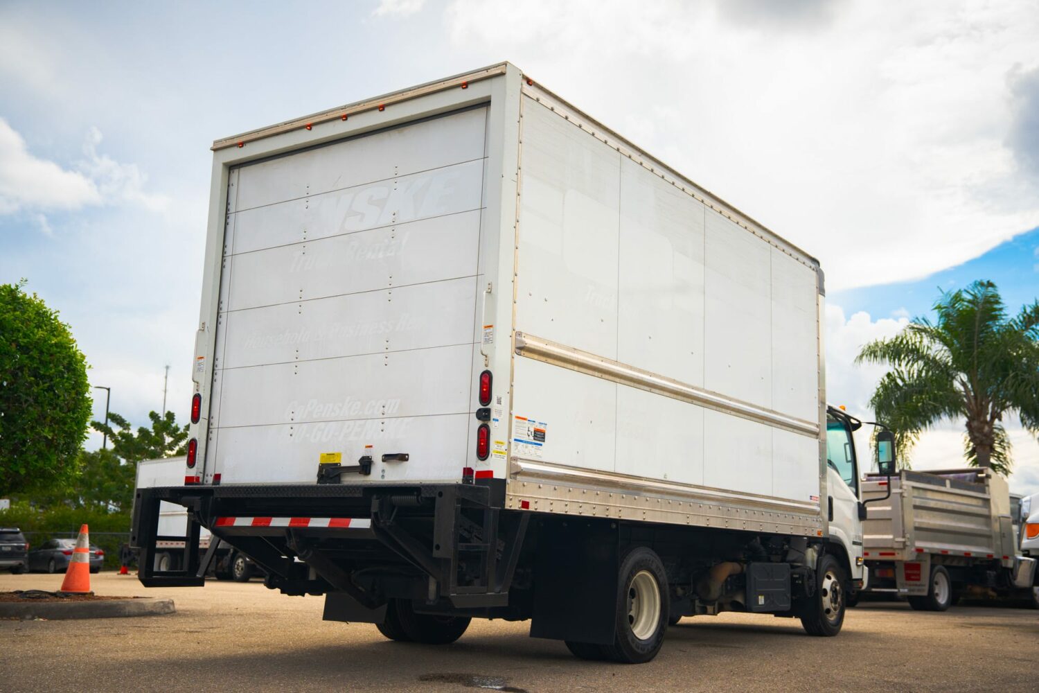 Tips for Buying Box Truck