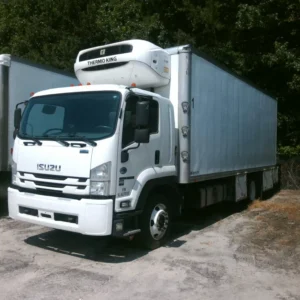 2020 ISUZU FTR 26' REFRIGERATED BOX W/ ICC BUMPER