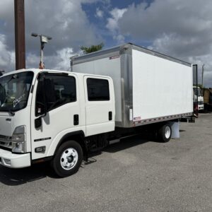 ISUZU NPR-HD GAS CREWCAB W/ 16 FT BOX AND DOVETAIL W/ SPLIT RAMPS