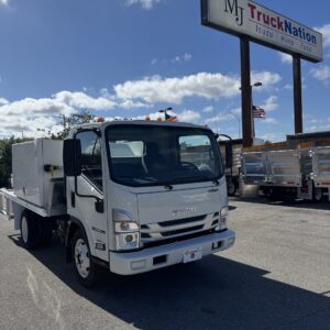 ISUZU NPR-HD GAS SINGLE-CAB SPRAY TRUCK - RF2